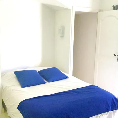 Charming Villa 300M Beach Holiday home *