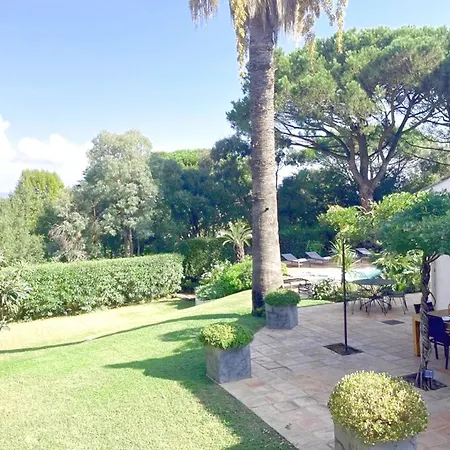 Charming Villa 300M Beach Holiday home