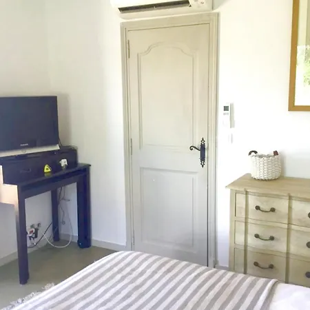 Charming Villa 300M Beach Dom wakacyjny Saint-Tropez