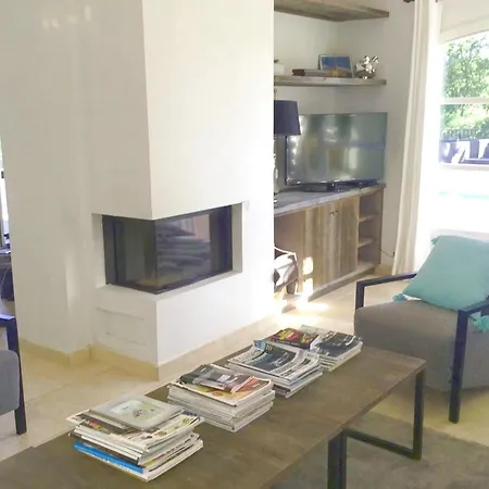 Holiday home Charming Villa 300M Beach